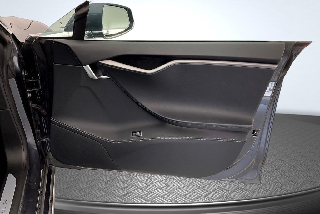 Thumbnail: 2020 Tesla Model S - 25
