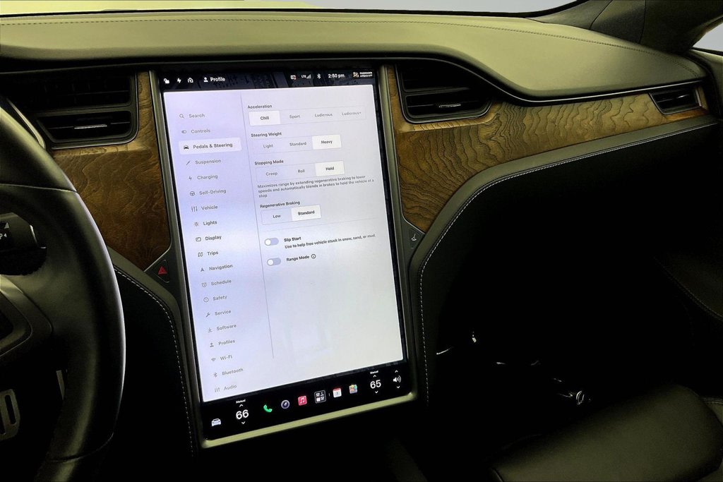 Thumbnail: 2020 Tesla Model S - 13