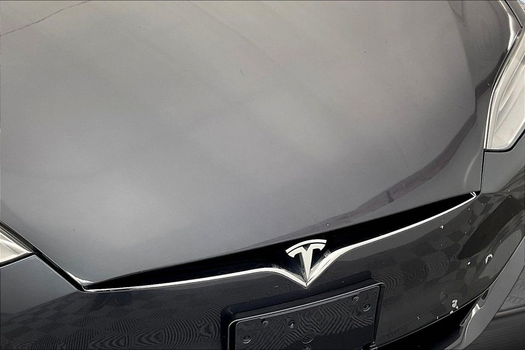 Thumbnail: 2020 Tesla Model S - 32