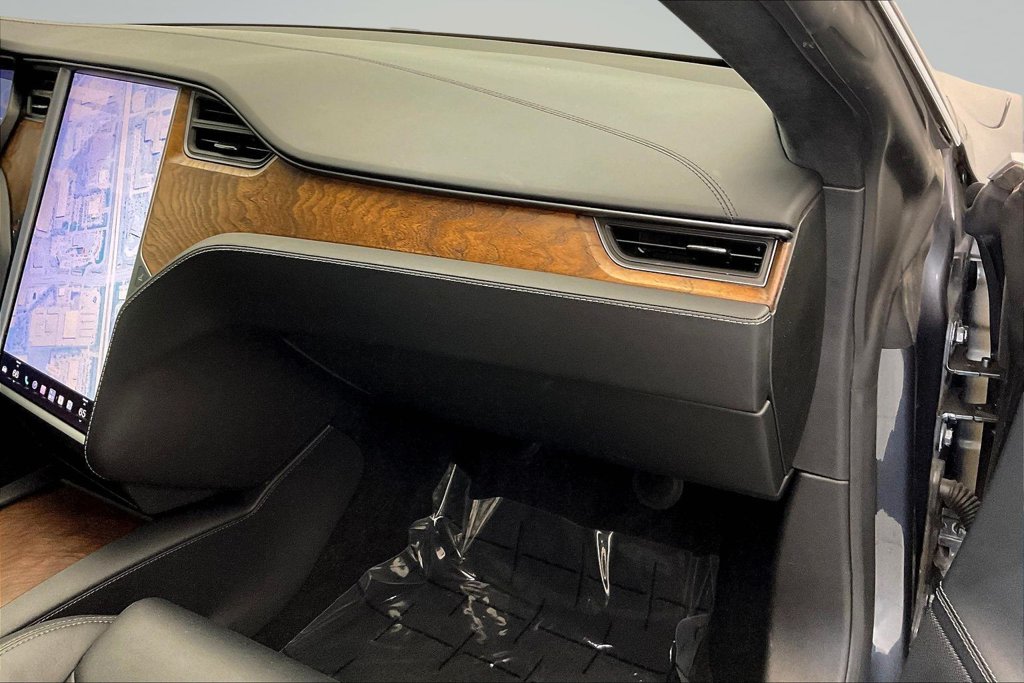 Thumbnail: 2020 Tesla Model S - 22
