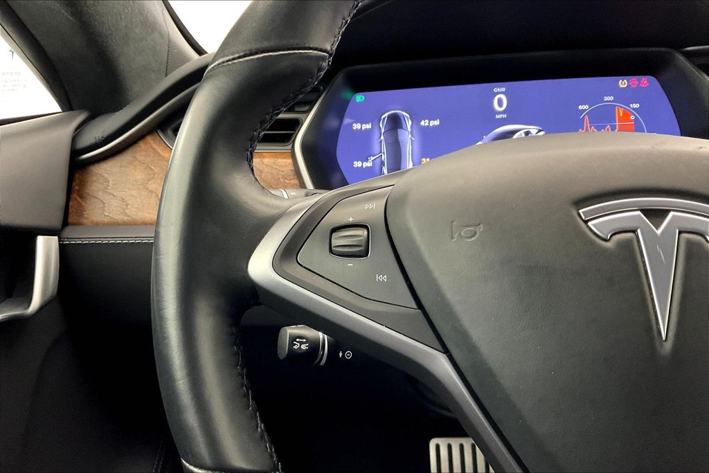 Thumbnail: 2020 Tesla Model S - 26