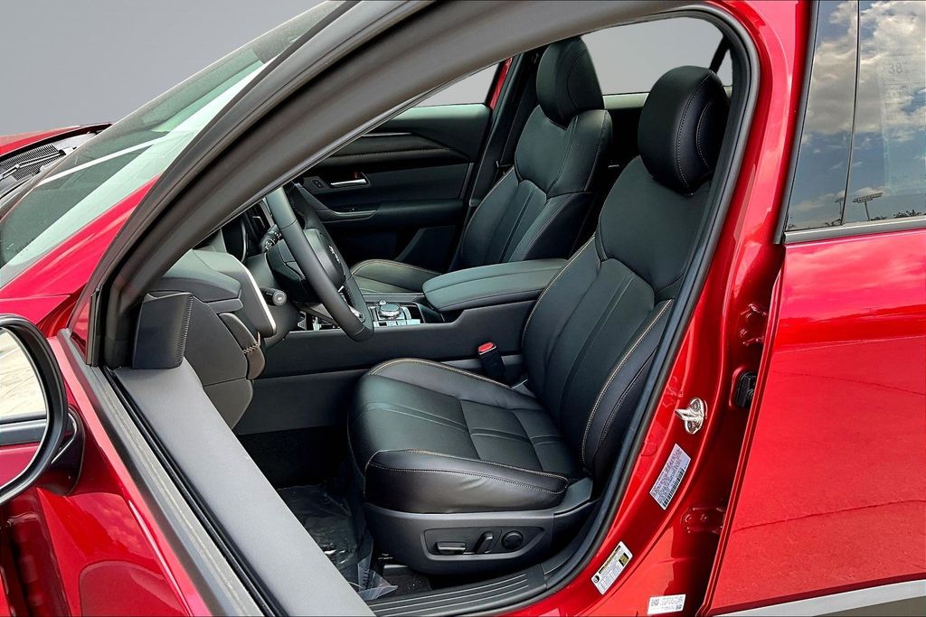 Thumbnail: 2026 Mazda CX-50 - 8