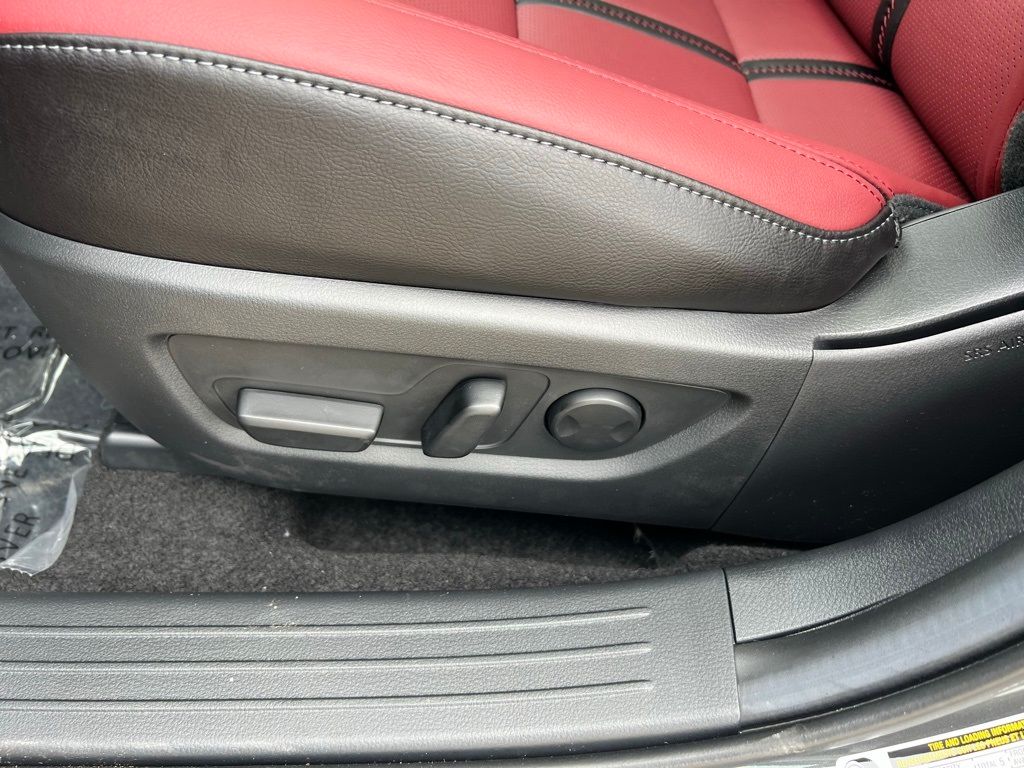 Thumbnail: 2025 Mazda CX-50 - 23