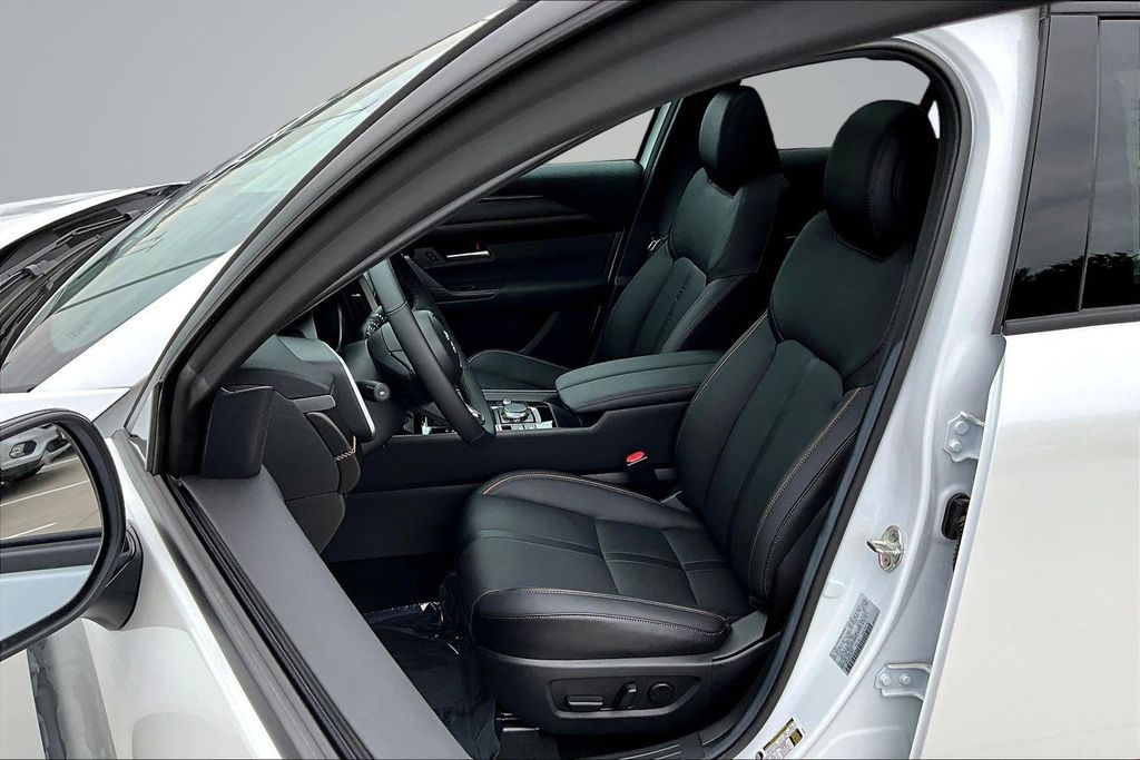 Thumbnail: 2026 Mazda CX-50 - 7