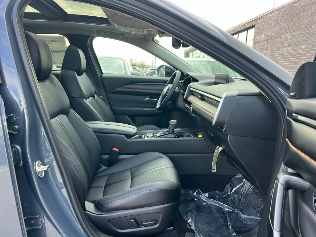 Thumbnail: 2026 Mazda CX-50 - 26