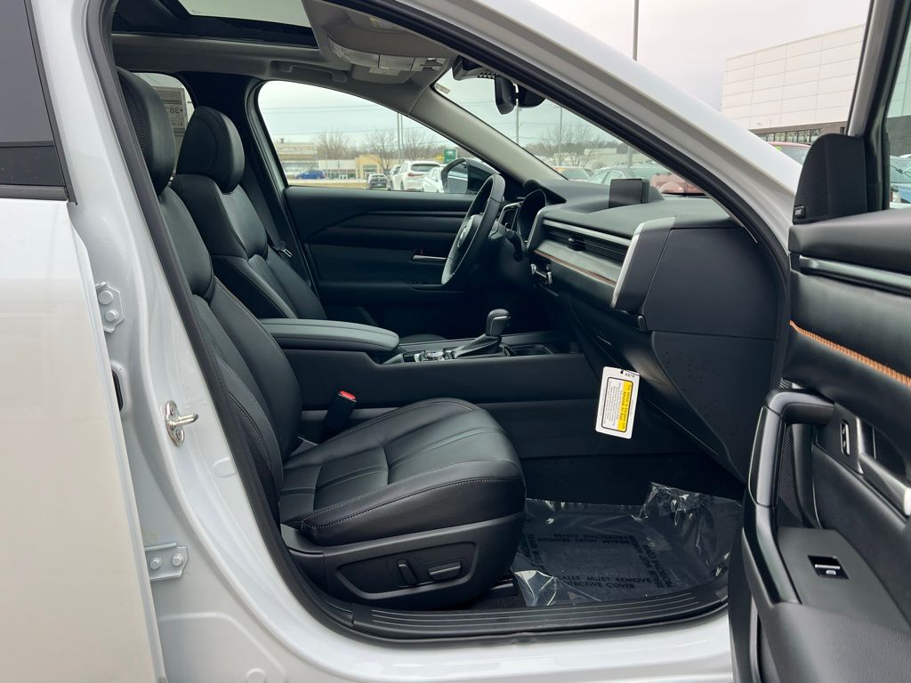 Thumbnail: 2026 Mazda CX-50 - 28