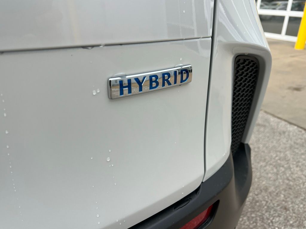 Thumbnail: 2026 Mazda CX-50 - 7