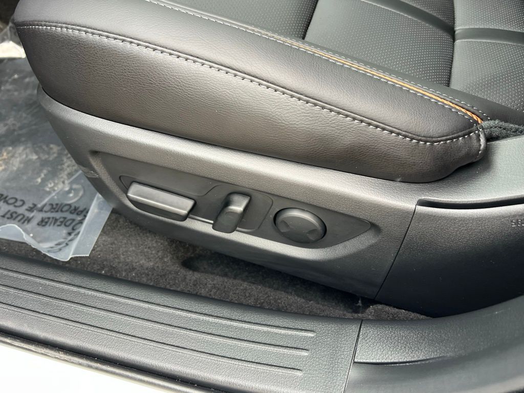 Thumbnail: 2026 Mazda CX-50 - 23