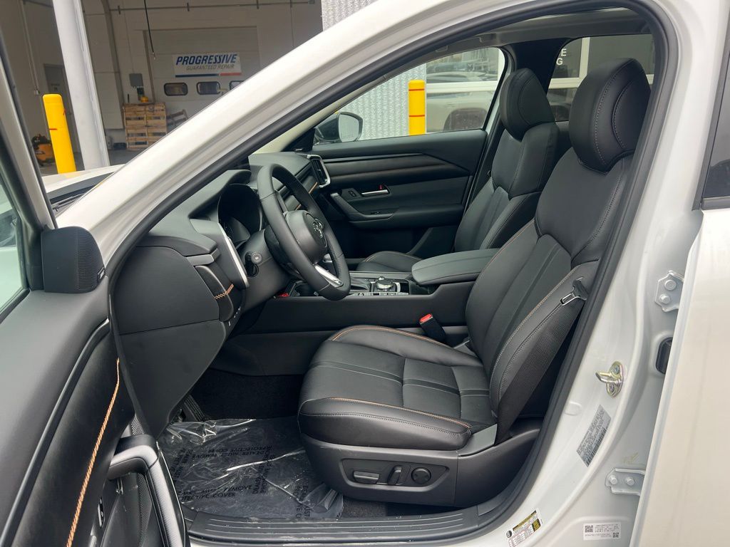 Thumbnail: 2026 Mazda CX-50 - 11