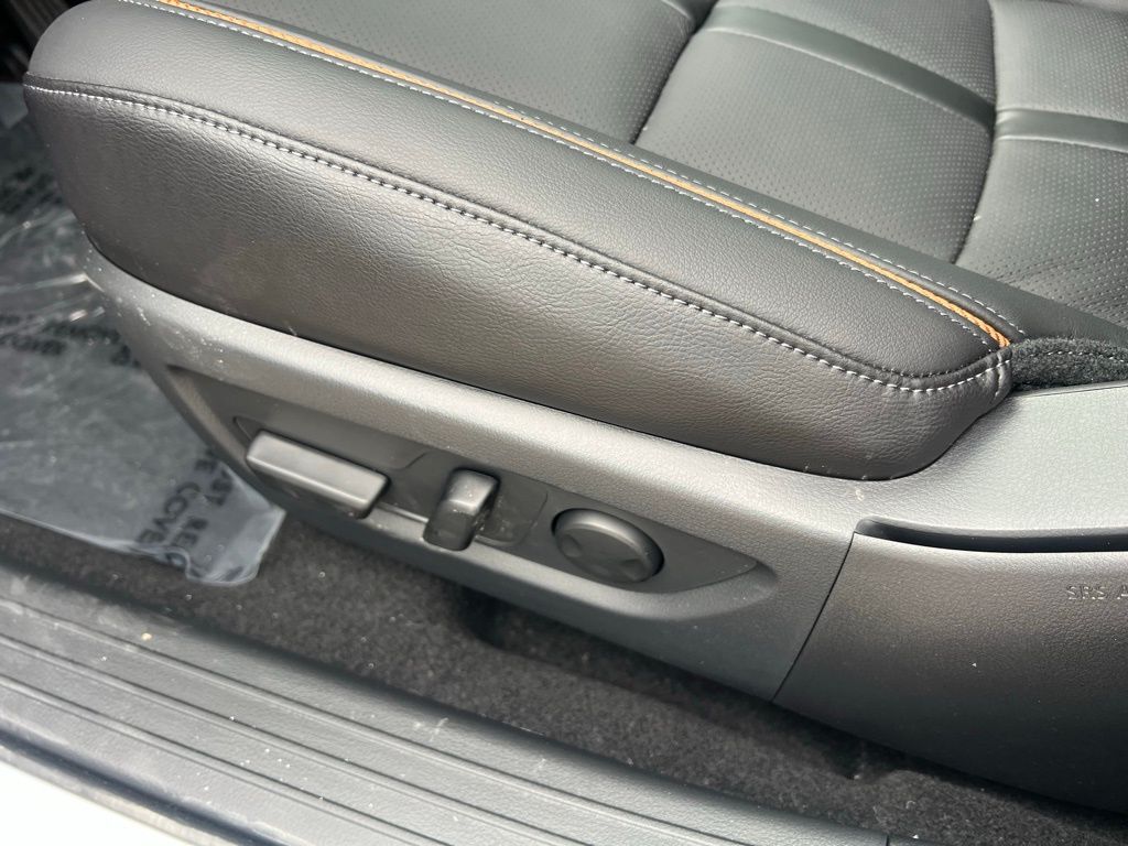 Thumbnail: 2026 Mazda CX-50 - 24