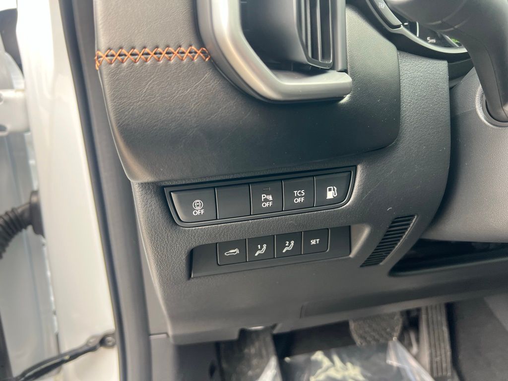 Thumbnail: 2026 Mazda CX-50 - 23