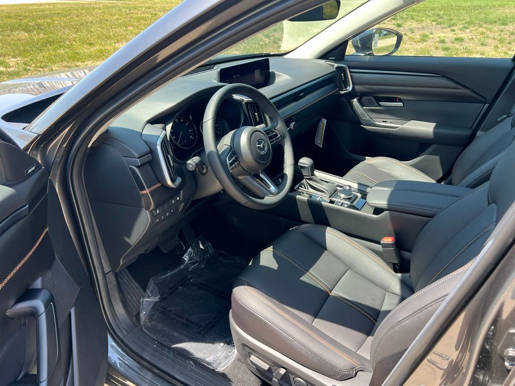 Thumbnail: 2025 Mazda CX-50 - 9