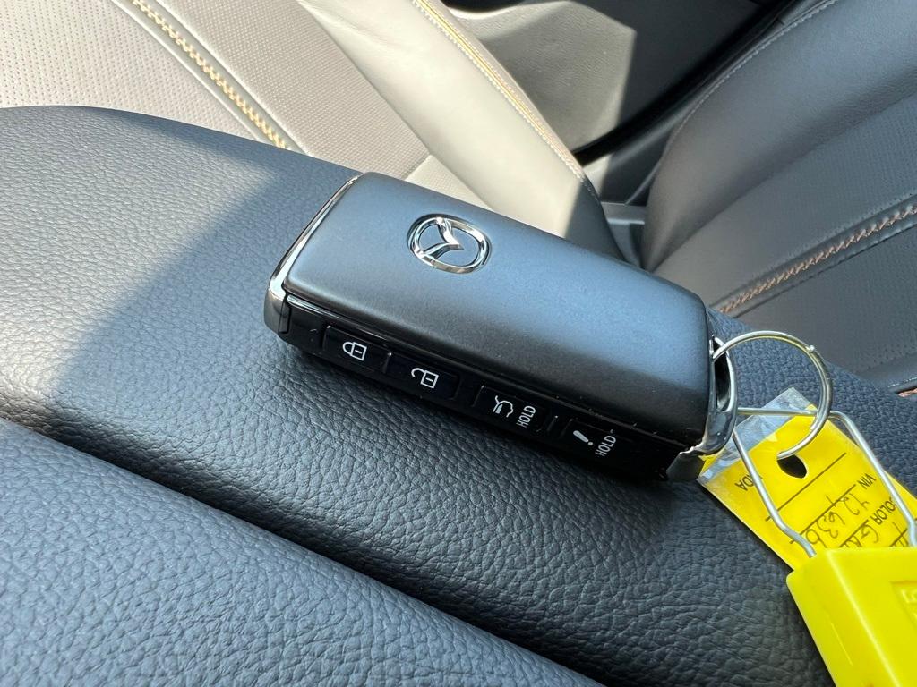 Thumbnail: 2025 Mazda CX-50 - 16