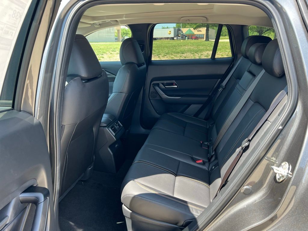 Thumbnail: 2025 Mazda CX-50 - 11