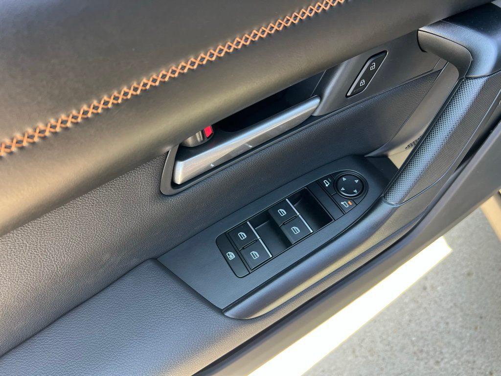 Thumbnail: 2025 Mazda CX-50 - 21