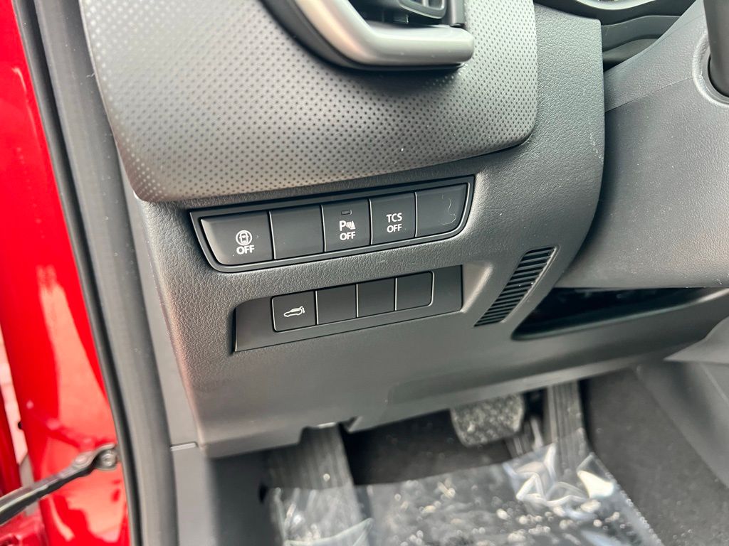 Thumbnail: 2026 Mazda CX-50 - 21