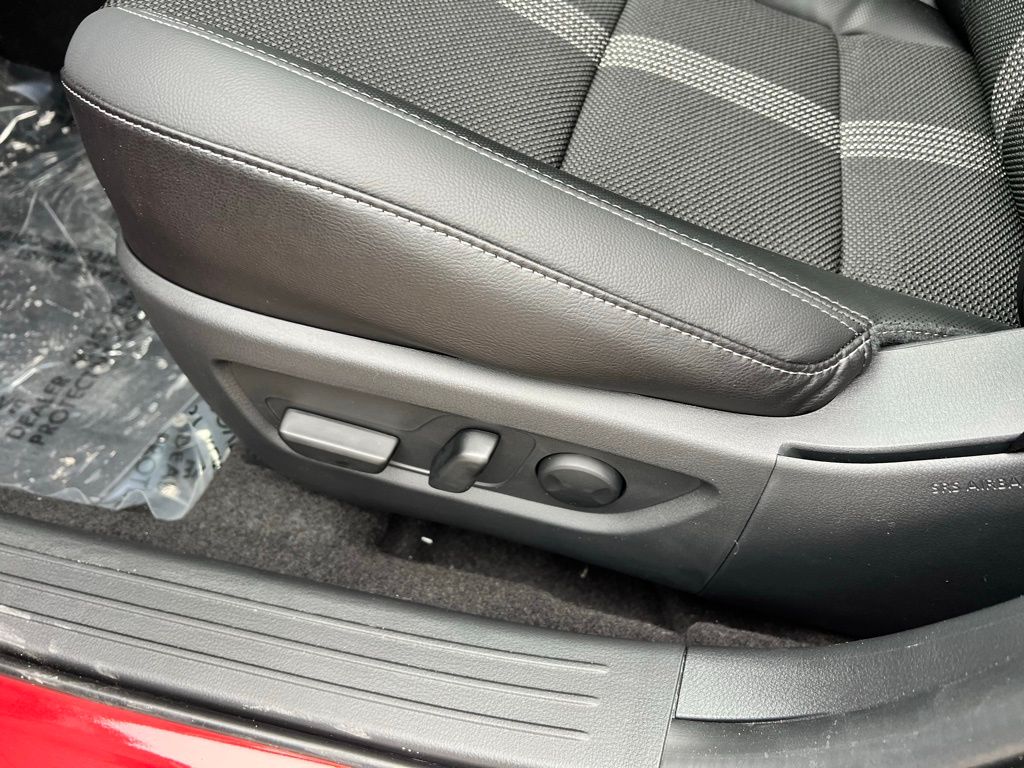 Thumbnail: 2026 Mazda CX-50 - 22