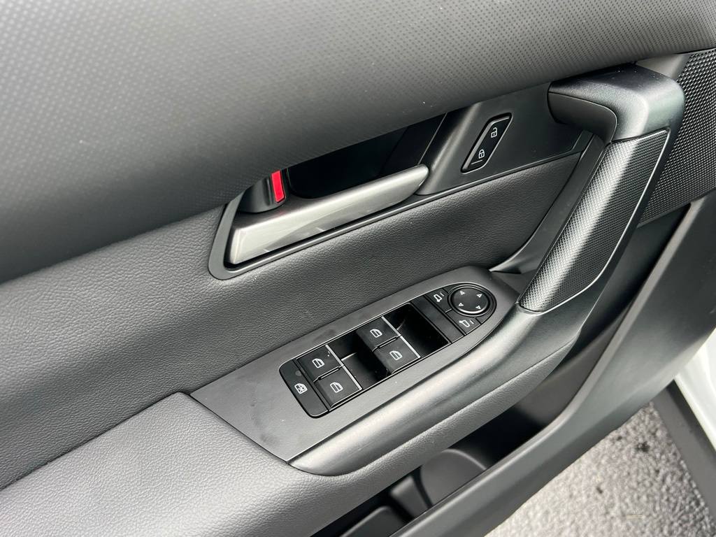 Thumbnail: 2025 Mazda CX-50 - 22