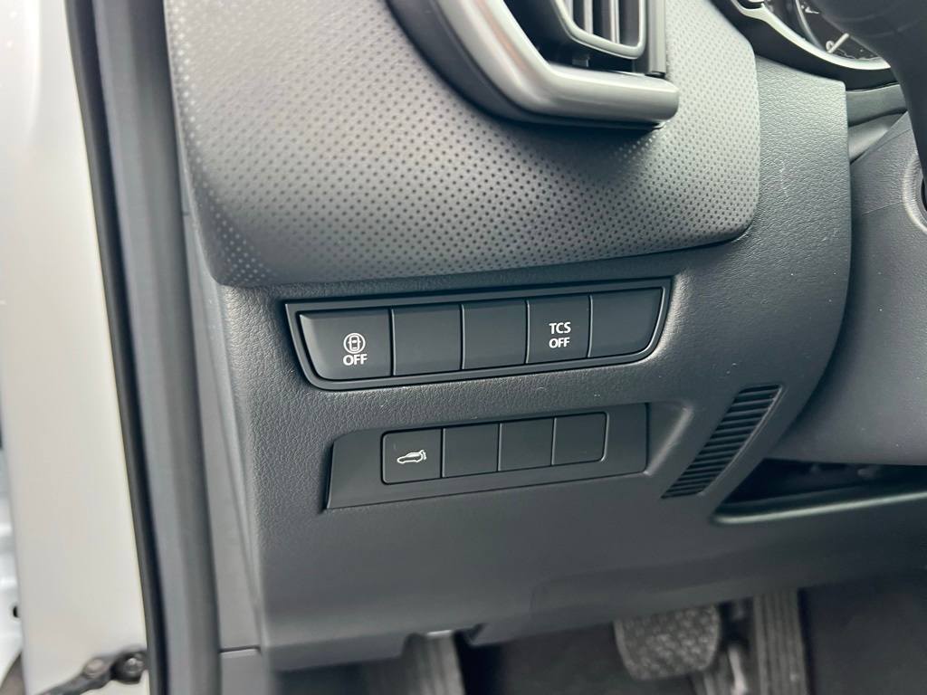 Thumbnail: 2025 Mazda CX-50 - 23