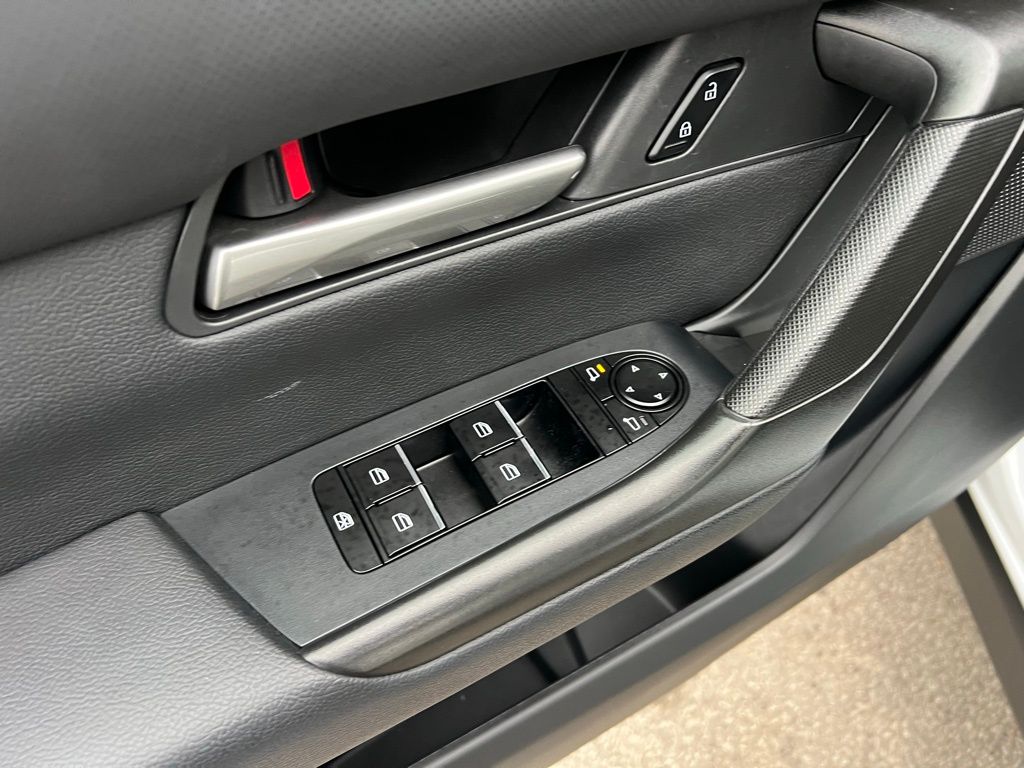 Thumbnail: 2023 Mazda CX-50 - 23