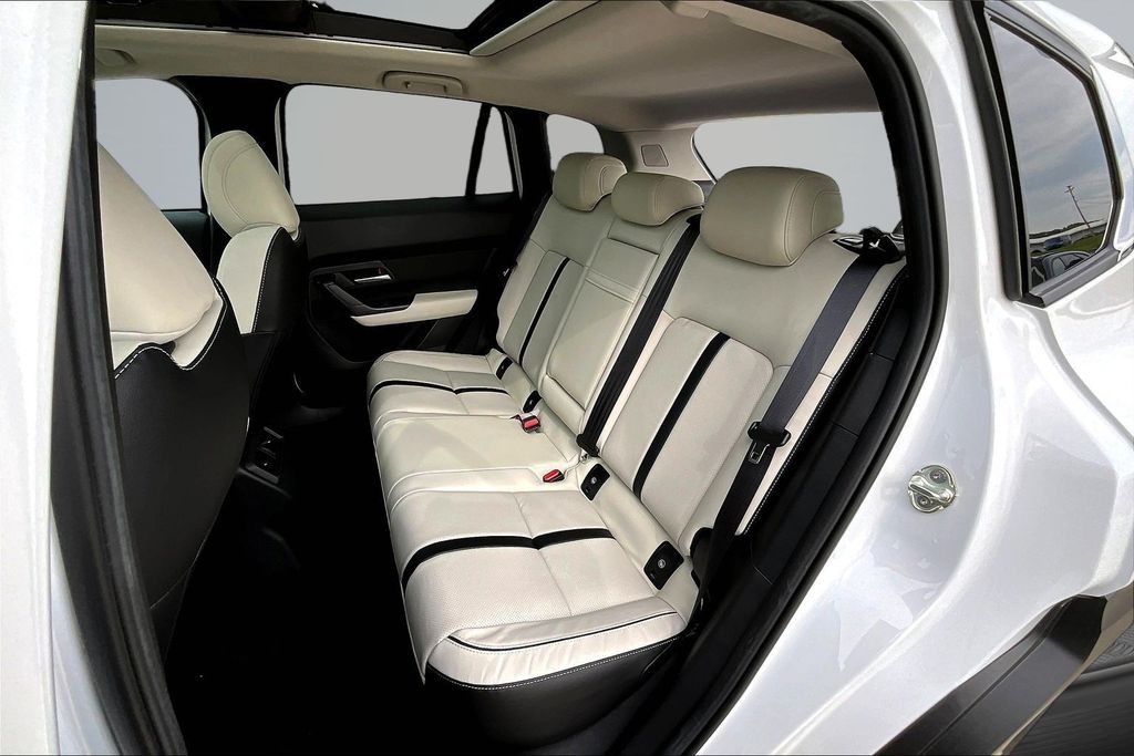 Thumbnail: 2026 Mazda CX-50 - 8