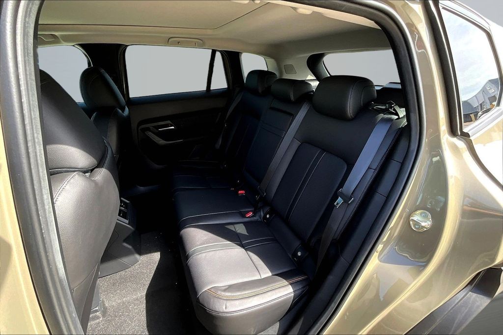 Thumbnail: 2026 Mazda CX-50 - 8