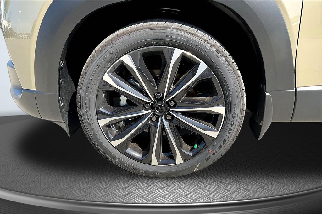 Thumbnail: 2026 Mazda CX-50 - 5