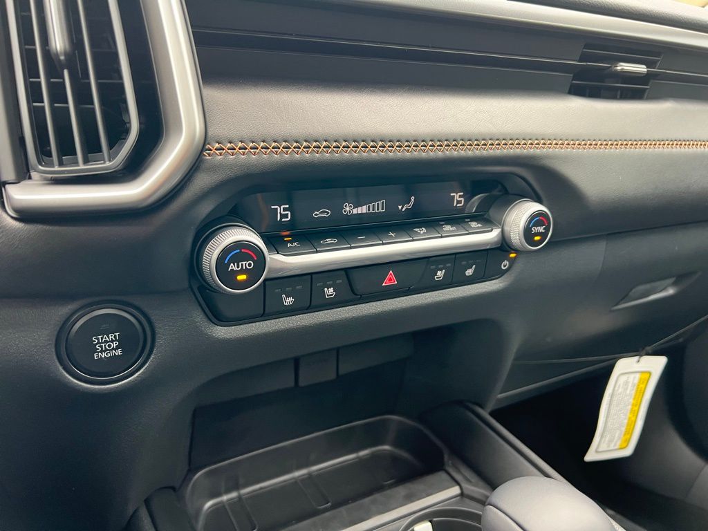 Thumbnail: 2026 Mazda CX-50 - 33