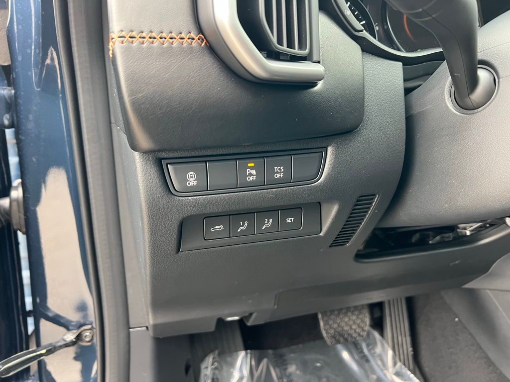 Thumbnail: 2026 Mazda CX-50 - 22