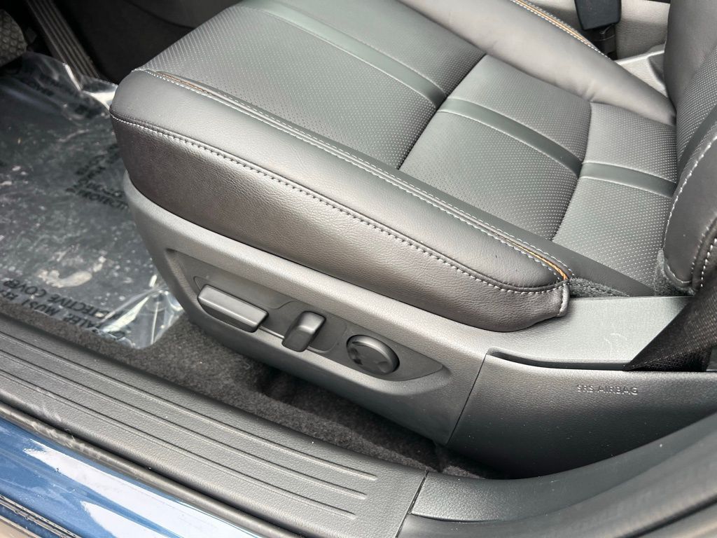 Thumbnail: 2026 Mazda CX-50 - 23