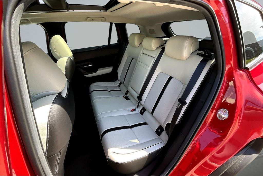 Thumbnail: 2026 Mazda CX-50 - 8