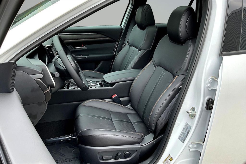 Thumbnail: 2026 Mazda CX-50 - 7