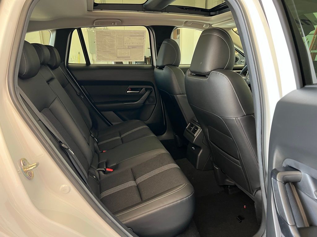 Thumbnail: 2025 Mazda CX-50 - 24