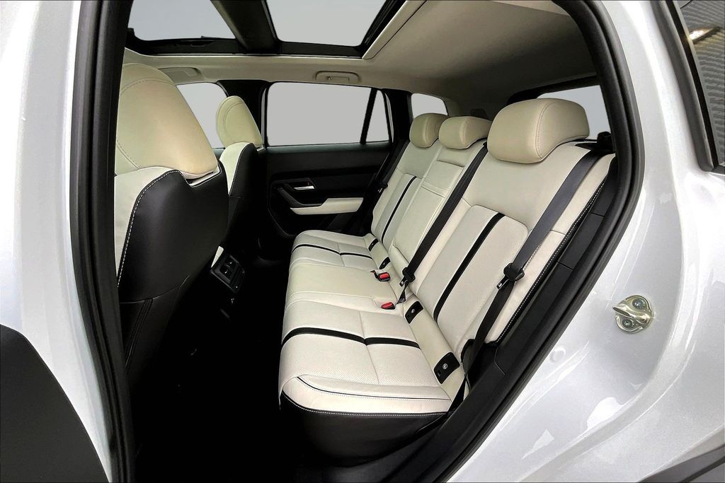 Thumbnail: 2026 Mazda CX-50 - 8