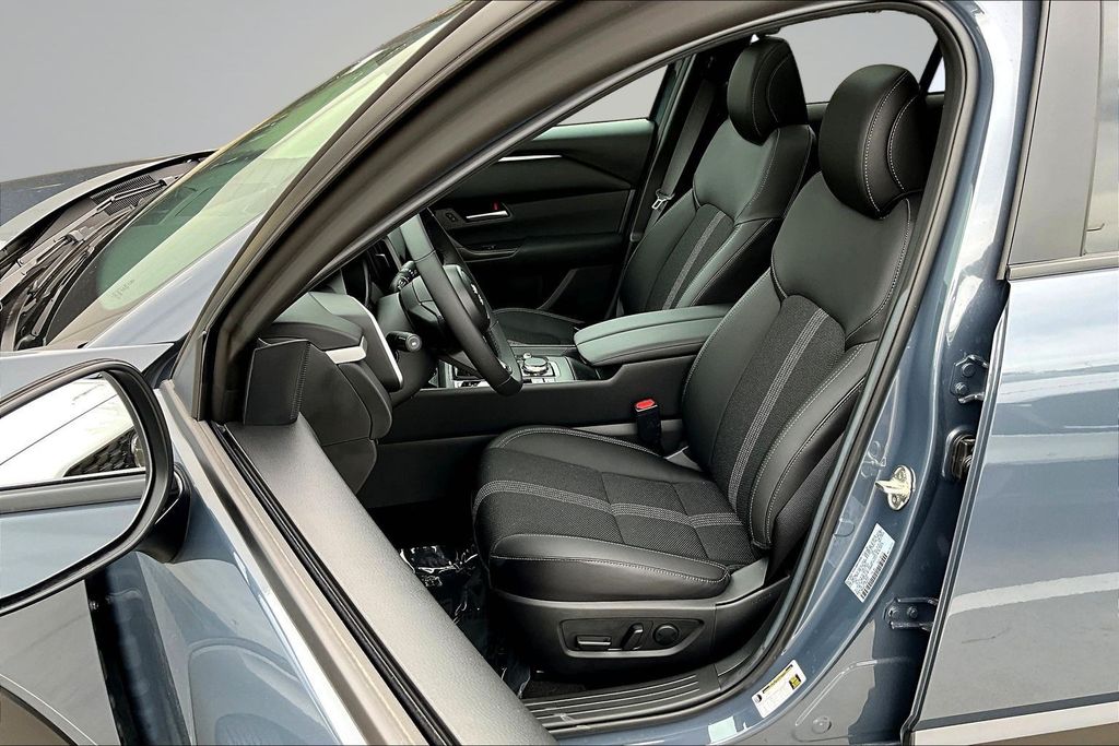 Thumbnail: 2026 Mazda CX-50 - 7