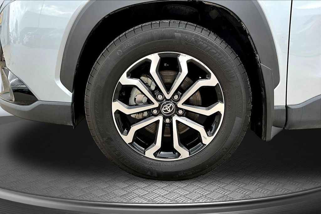 Thumbnail: 2024 Toyota Corolla Cross - 7