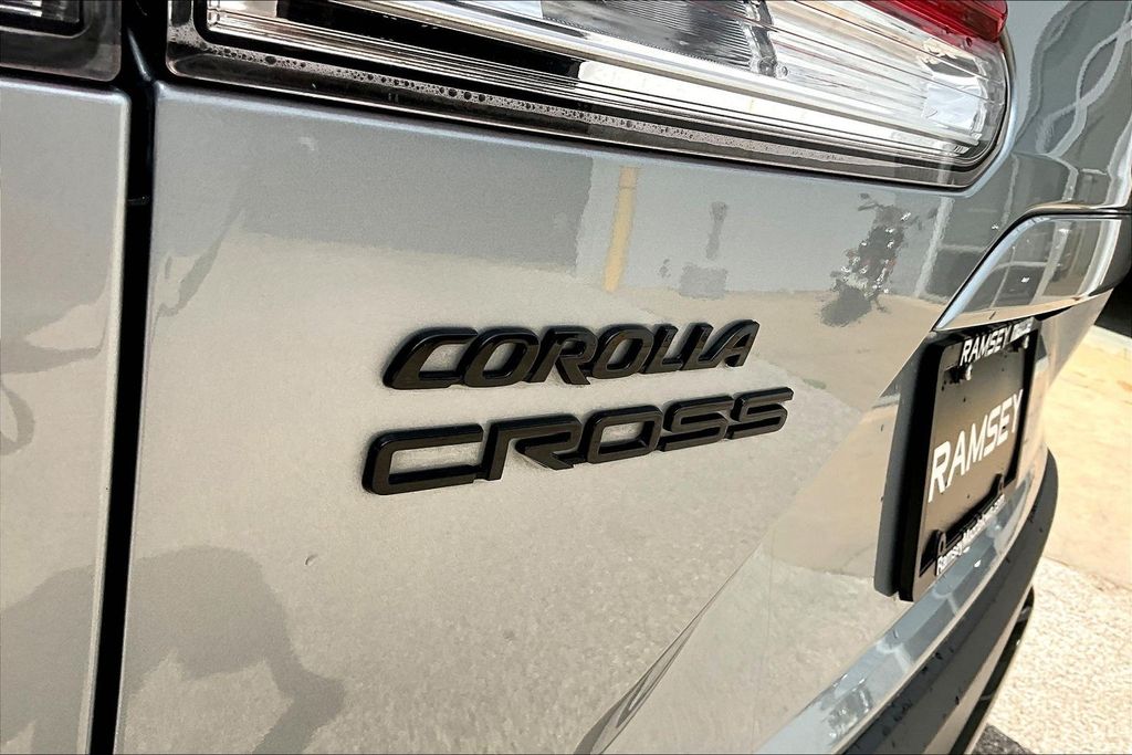 Thumbnail: 2024 Toyota Corolla Cross - 35