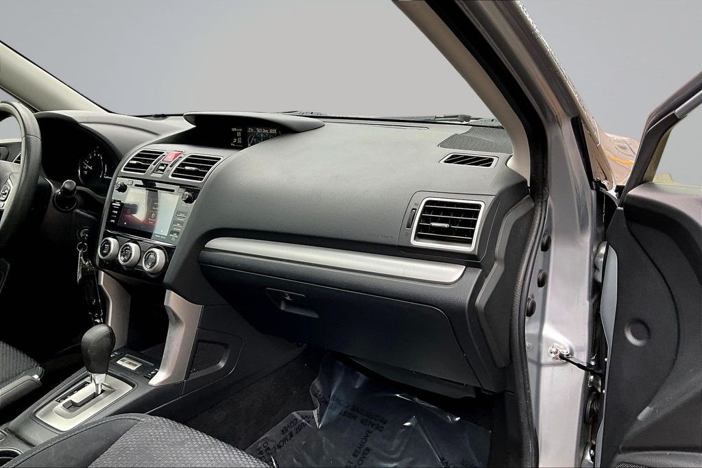 Thumbnail: 2018 Subaru Forester - 14