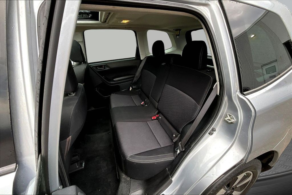 Thumbnail: 2018 Subaru Forester - 12