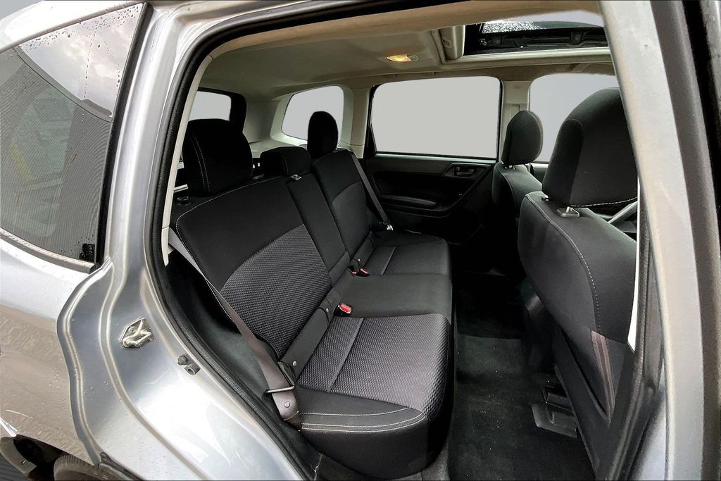 Thumbnail: 2018 Subaru Forester - 31