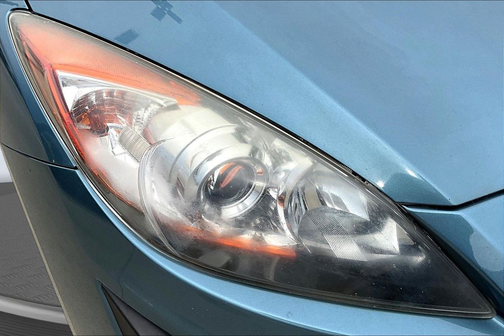 Thumbnail: 2011 Mazda Mazda3 - 30