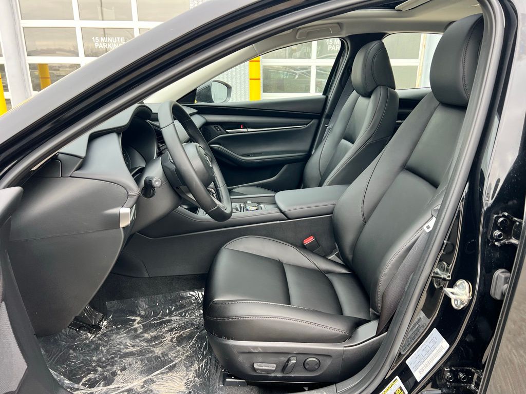 Thumbnail: 2026 Mazda Mazda3 - 9