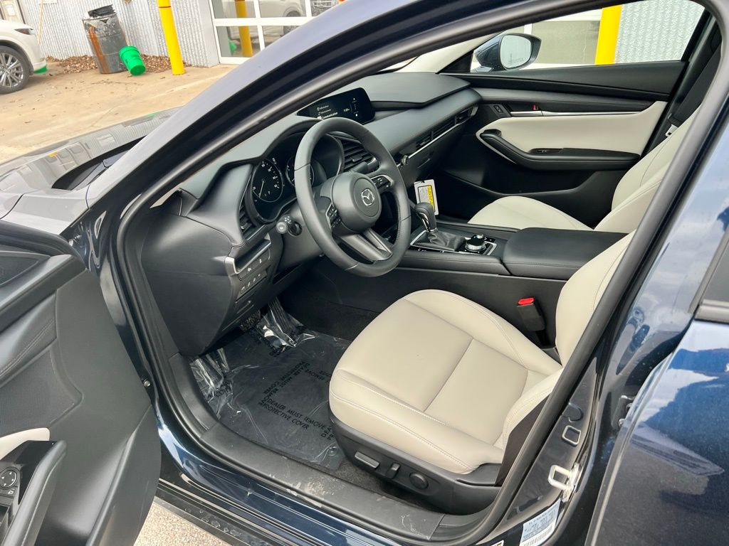 Thumbnail: 2026 Mazda Mazda3 - 9