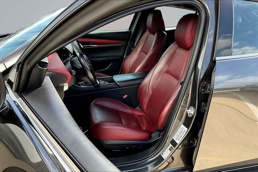 Thumbnail: 2025 Mazda Mazda3 - 30