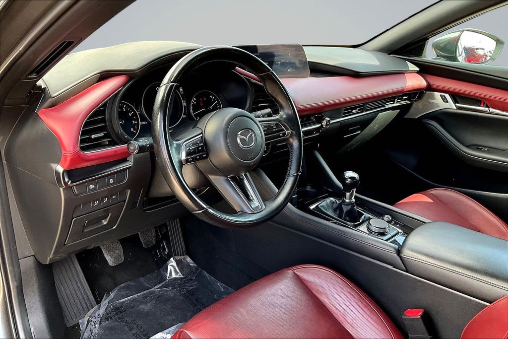 Thumbnail: 2025 Mazda Mazda3 - 9