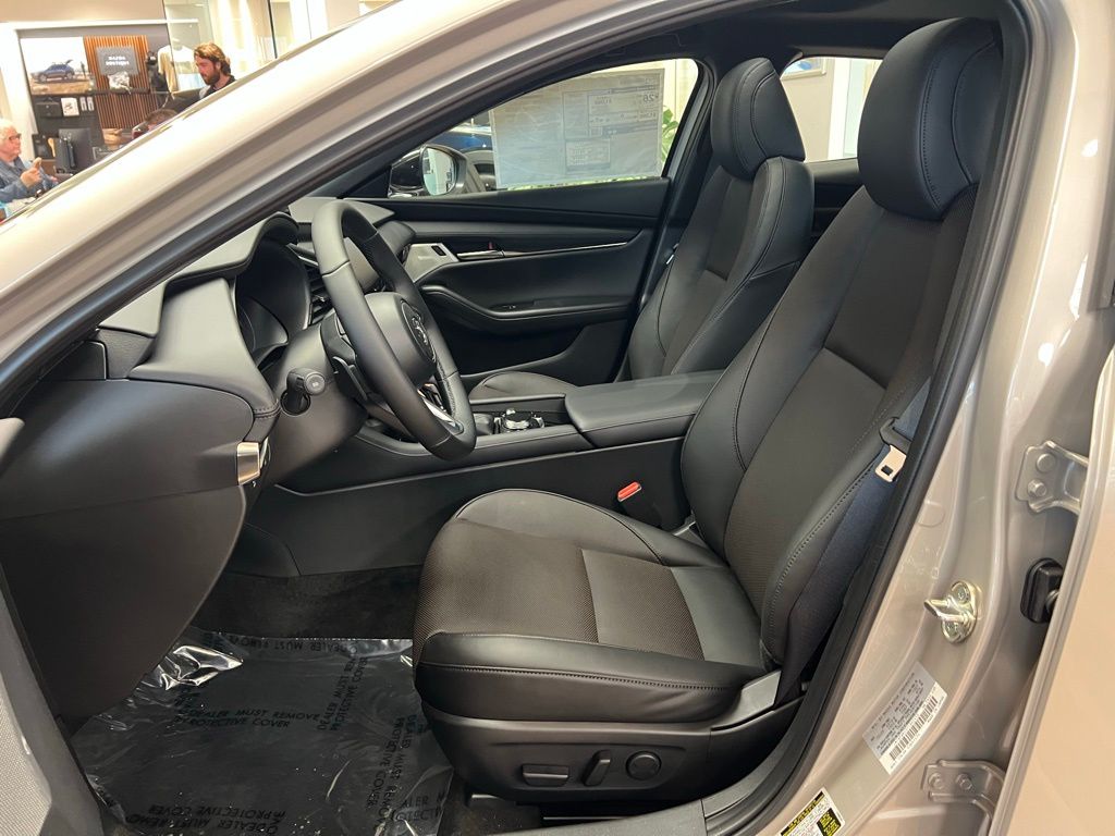 Thumbnail: 2026 Mazda Mazda3 - 9