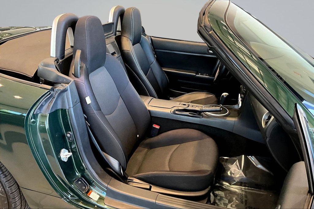 Thumbnail: 2009 Mazda MX-5 Miata - 10