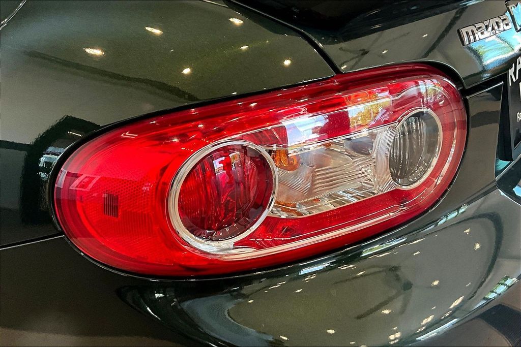 Thumbnail: 2009 Mazda MX-5 Miata - 28