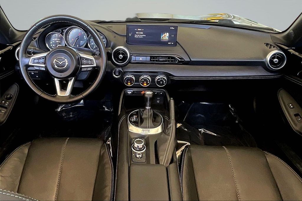 Thumbnail: 2025 Mazda MX-5 Miata - 13
