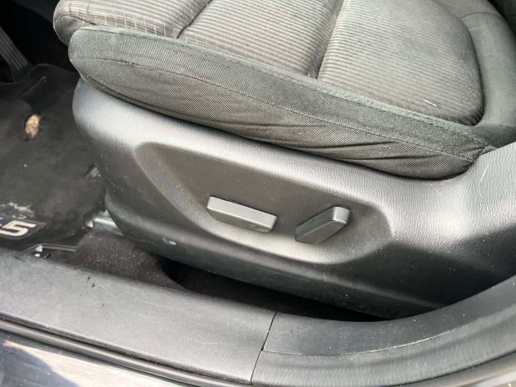 Thumbnail: 2013 Mazda CX-5 - 25